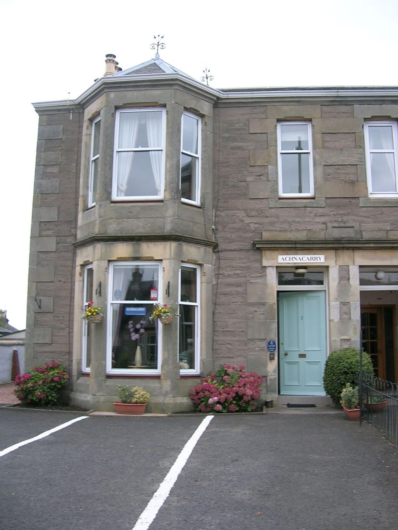 Achnacarry Guest House Perth Exterior photo
